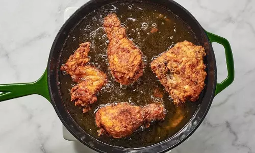 Recipe:  अब घर पर बनाएं KFC स्टाइल फ्राइड चिकन