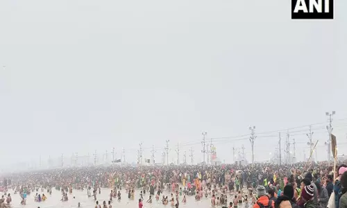 MahaKumbh: मानवता का सबसे बड़ा समागम शुरू, पौष पूर्णिमा पर 60 लाख श्रद्धालुओं ने लगाई डुबकी MahaKumbh: मानवता का सबसे बड़ा समागम शुरू, पौष पूर्णिमा पर 60 लाख श्रद्धालुओं ने लगाई डुबकी