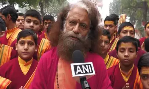 Maha Kumbh 2025 में चिदानंद सरस्वती ने किया आह्वान