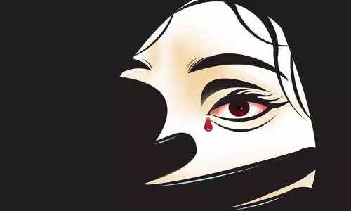 Kerala : पथानामथिट्टा मामला निजी तस्वीरें साझा करने की काली सच्चाई पर प्रकाश डालता
