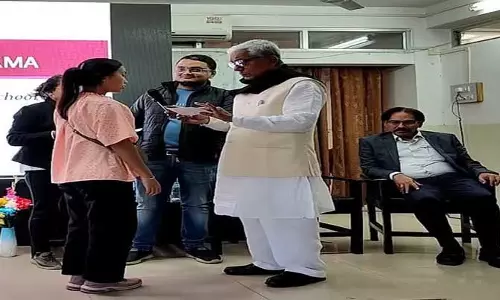 Tripura : 76 वंचित और मेधावी छात्रों को एकमुश्त वित्तीय सहायता मिली Tripura : 76 वंचित और मेधावी छात्रों को एकमुश्त वित्तीय सहायता मिली