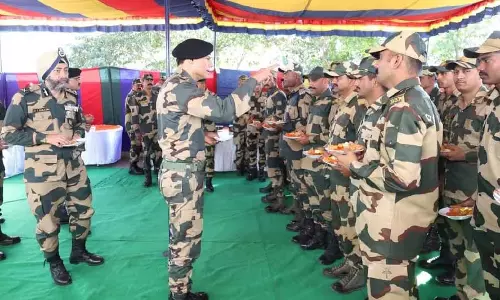 BSF डीजी दलजीत सिंह चौधरी ने मेघालय मुख्यालय का दौरा किया
