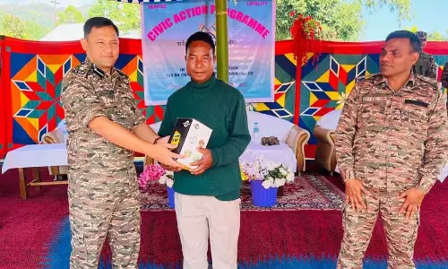 Manipur : सीआरपीएफ बटालियन ने सुदूर कांगपोकपी गांव में आवश्यक सहायता पहुंचाई