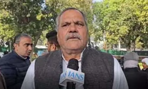 आज तक हमें आश्वासन के अलावा कुछ नहीं मिला: प्रधान सतपाल सिंह आज तक हमें आश्वासन के अलावा कुछ नहीं मिला: प्रधान सतपाल सिंह