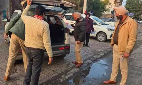 Amritsar: लोगों को चीनी डोरेमोन का उपयोग करने से रोकने के लिए लाउडस्पीकर का उपयोग किया