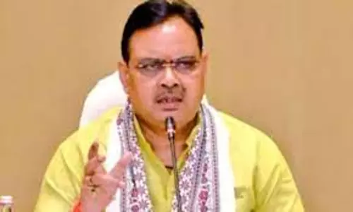 Jaipur: मुख्यमंत्री रोजगार उत्सव में प्रभारी मंत्री शर्मा ने 557 युवाओं को सौंपे नियुक्ति पत्र Jaipur: मुख्यमंत्री रोजगार उत्सव में प्रभारी मंत्री शर्मा ने 557 युवाओं को सौंपे नियुक्ति पत्र