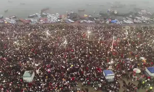 Maha Kumbh: उमड़ी भारी भीड़ के कारण 250 से अधिक लोग अपने परिवारों से मिले