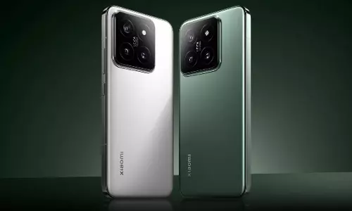 Amazon Sale में औंधे मुंह गिरे इन Flip फोन के दाम, हजारों की छूट Amazon Sale में औंधे मुंह गिरे इन Flip फोन के दाम, हजारों की छूट