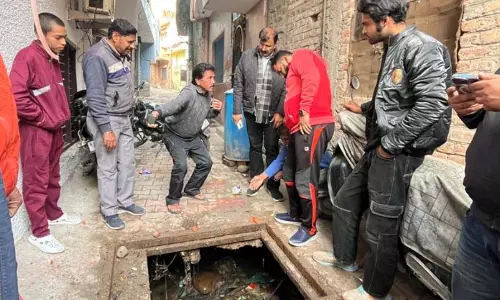 मजदूर बस्ती में सुरक्षा संबंधी चिंताओं का समाधान करें: विधायक अरविंद ने JMC आयुक्त से किया आग्रह