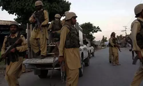 Pakistani सुरक्षा बलों ने बलूचिस्तान में लक्षित छापे के दौरान 27 आतंकवादियों को मार गिराया