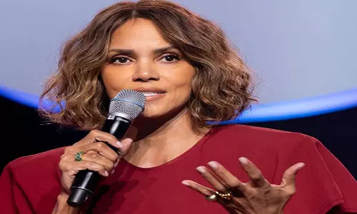 Halle Berry ने जंगल की आग के पीड़ितों की मदद के लिए कदम बढ़ाया, अपनी कपड़े दान किए Halle Berry ने जंगल की आग के पीड़ितों की मदद के लिए कदम बढ़ाया, अपनी कपड़े दान किए