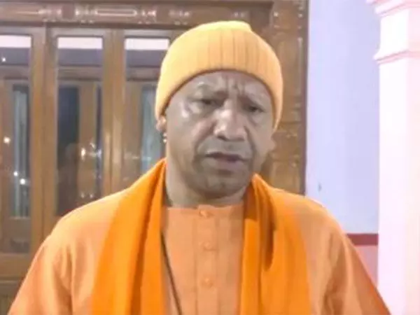 CM Yogi ने मकर संक्रांति पर शुभकामनाएं दीं