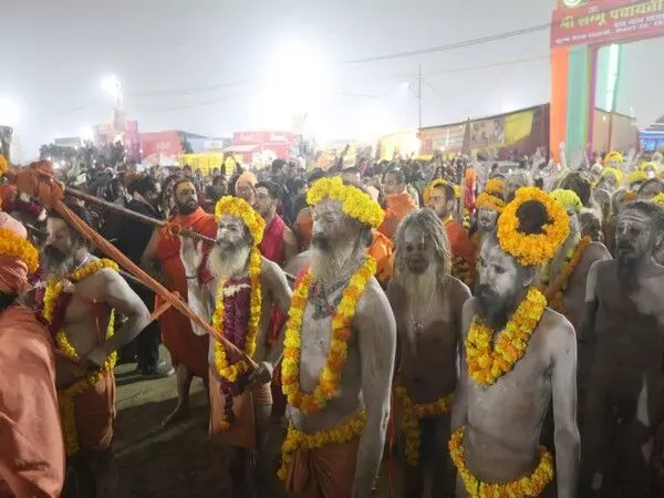 Maha Kumbh के पहले अमृत स्नान पर 10 मिलियन श्रद्धालुओं ने संगम में डुबकी लगाई