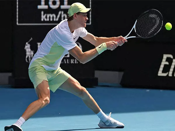 Australian Open: जैनिक सिनर ने पहले दौर में विश्व के 36वें नंबर के खिलाड़ी निकोलस जैरी को हराया