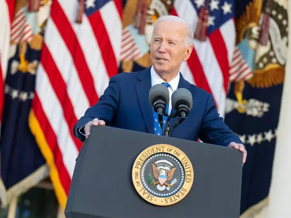 US President Biden ने जंगल की आग में 24 लोगों की मौत पर अपनी गहरी संवेदना व्यक्त की