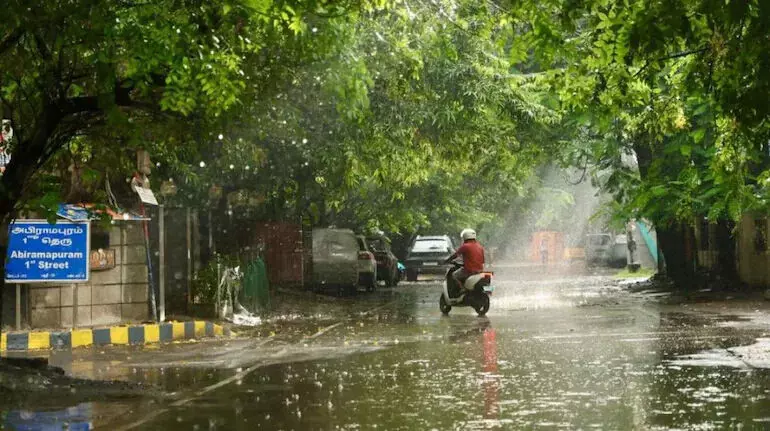 Chennai weather: आईएमडी ने तमिलनाडु के 3 जिलों में भारी बारिश की चेतावनी जारी की