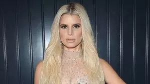 Jessica Simpson ने एक दशक के वैवाहिक जीवन के बाद एरिक जॉनसन से अलग होने की पुष्टि की