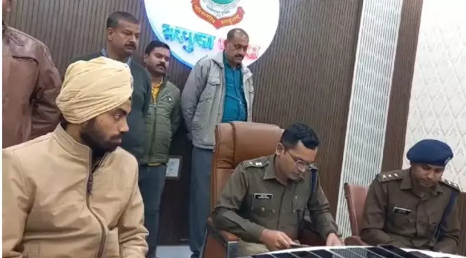 15 करोड़ का सट्टा लगा था, पुलिस ने मारी रेड