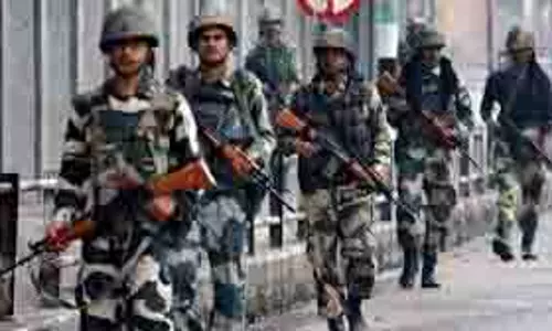 Srinagar दुर्घटनावश गोली चलने से सैनिक घायल Srinagar दुर्घटनावश गोली चलने से सैनिक घायल