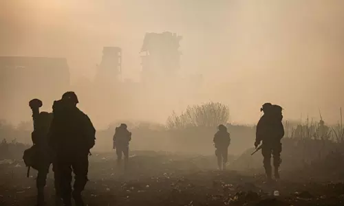 संघर्ष विराम-बंधक समझौते के पहले चरण में Hamas द्वारा 33 बंधकों को रिहा किए जाने की उम्मीद संघर्ष विराम-बंधक समझौते के पहले चरण में Hamas द्वारा 33 बंधकों को रिहा किए जाने की उम्मीद