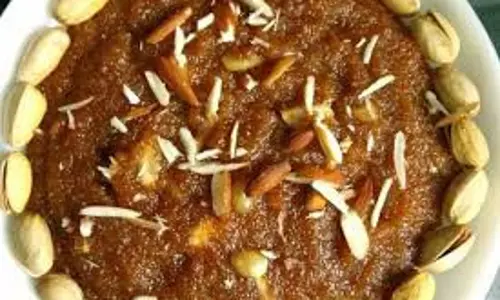 Makar Sankranti 2025: मकर संक्रांति पर बनाएं तिल का हलवा Makar Sankranti 2025: मकर संक्रांति पर बनाएं तिल का हलवा