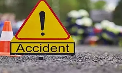 Odisha: हाईवे पर कार और पिकअप ट्रक में टक्कर, दो की मौत, पांच घायल