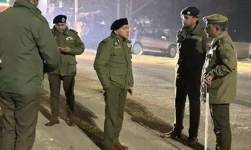 रक्षा मंत्री Jammu में वयोवृद्ध दिवस समारोह में भाग लेंगे, शीर्ष पुलिस अधिकारी सतर्क रहेंगे