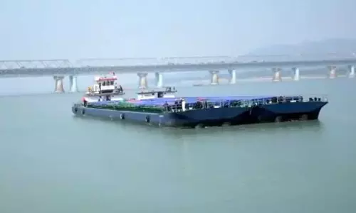 Assam : एमवी त्रिशूल की सफल यात्रा भारत के अंतर्देशीय जलमार्गों के लिए नए युग की शुरुआत Assam : एमवी त्रिशूल की सफल यात्रा भारत के अंतर्देशीय जलमार्गों के लिए नए युग की शुरुआत