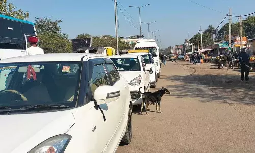 Haryana :  अंबाला कैंट में बेतरतीब ढंग से पार्क किए गए वाहन परेशानी का सबब