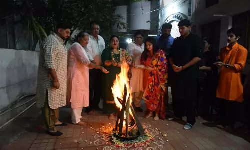 Hyderabad में सिखों ने पारंपरिक उत्साह के साथ लोहड़ी मनाई