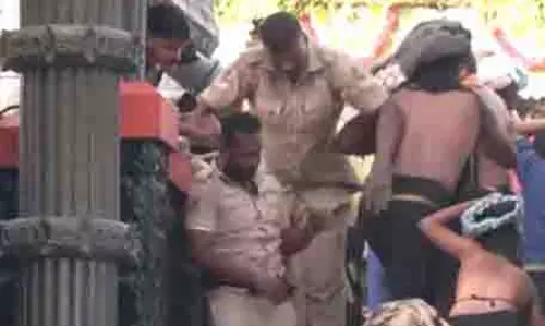 Makaravilakku पर कुछ ही घंटों में 27,000 से अधिक श्रद्धालु सबरीमाला मंदिर पहुंच गए