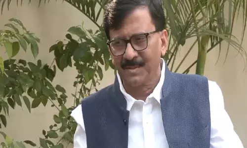 Sanjay Raut ने मोहन भागवत पर निशाना साधते हुए कहा, राम लला के नाम पर राजनीति नहीं करनी चाहिए Sanjay Raut ने मोहन भागवत पर निशाना साधते हुए कहा, राम लला के नाम पर राजनीति नहीं करनी चाहिए