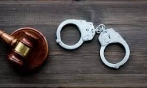 साइबर घोटाले में Siolim महिला से 1 करोड़ रुपये की ठगी करने के आरोप में तीन गिरफ्तार साइबर घोटाले में Siolim महिला से 1 करोड़ रुपये की ठगी करने के आरोप में तीन गिरफ्तार