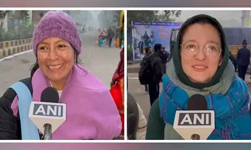आत्मा के लिए बहुत शुद्ध करने वाला: Maha Kumbh मेले में भाग लेने पर विदेशी श्रद्धालु प्रसन्न