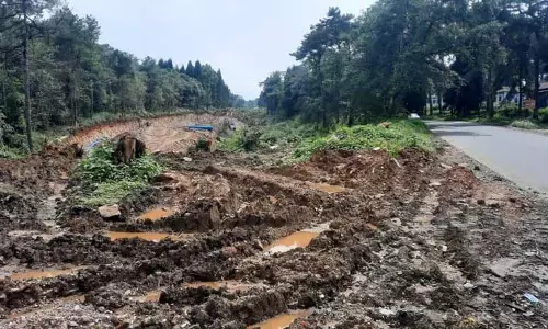 Meghalaya : शिलांग-डावकी सड़क परियोजना में रक्षा मंजूरी के मुद्दे पर देरी