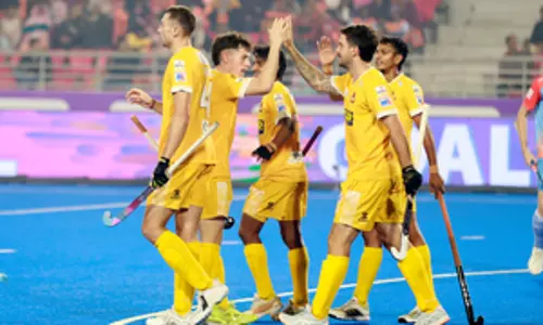 HIL 2024-25: तमिलनाडु ड्रैगन्स ने दिल्ली एसपी पाइपर्स पर 3-2 से जीत के साथ शीर्ष स्थान हासिल किया HIL 2024-25: तमिलनाडु ड्रैगन्स ने दिल्ली एसपी पाइपर्स पर 3-2 से जीत के साथ शीर्ष स्थान हासिल किया
