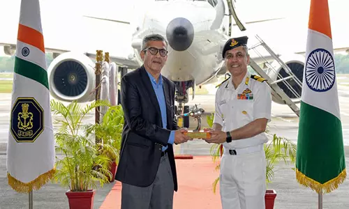 रक्षा सचिव ने Indian Navy के एयर बेस आईएनएस राजाली का दौरा किया