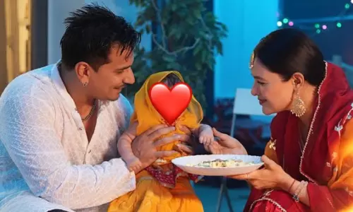 Prince Narula, युविका चौधरी ने बेटी इकलीन के साथ मनाई पहली लोहड़ी Prince Narula, युविका चौधरी ने बेटी इकलीन के साथ मनाई पहली लोहड़ी