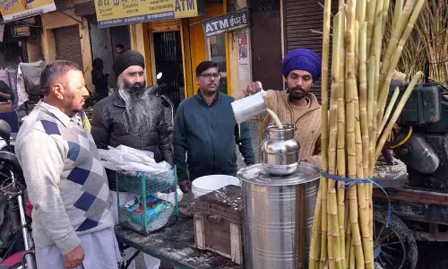 स्थानीय लोग ‘Raoh Di Kheer’ पकाने की परंपरा को जीवित रखे हुए