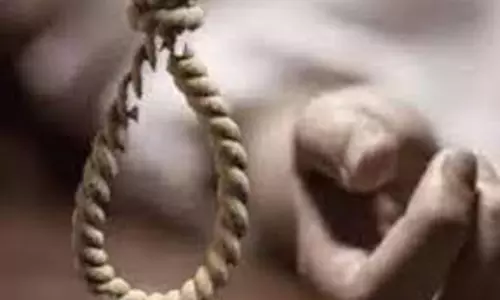 Badaun: पत्नी से विवाद के चलते युवक ने फांसी लगा कर दी जान