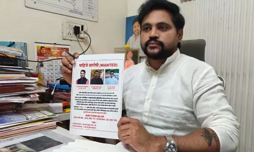 Kalyan: महेश गायकवाड़ ने फरार हत्यारों को पकड़ने के लिए ₹25,000 का इनाम Kalyan: महेश गायकवाड़ ने फरार हत्यारों को पकड़ने के लिए ₹25,000 का इनाम