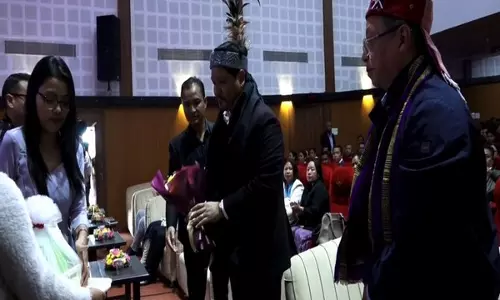मेघालय के CM संगमा ने ई-शिक्षा को बढ़ावा देने के लिए वेस्ट गारो हिल्स के छात्रों को एम-टैब सौंपा
