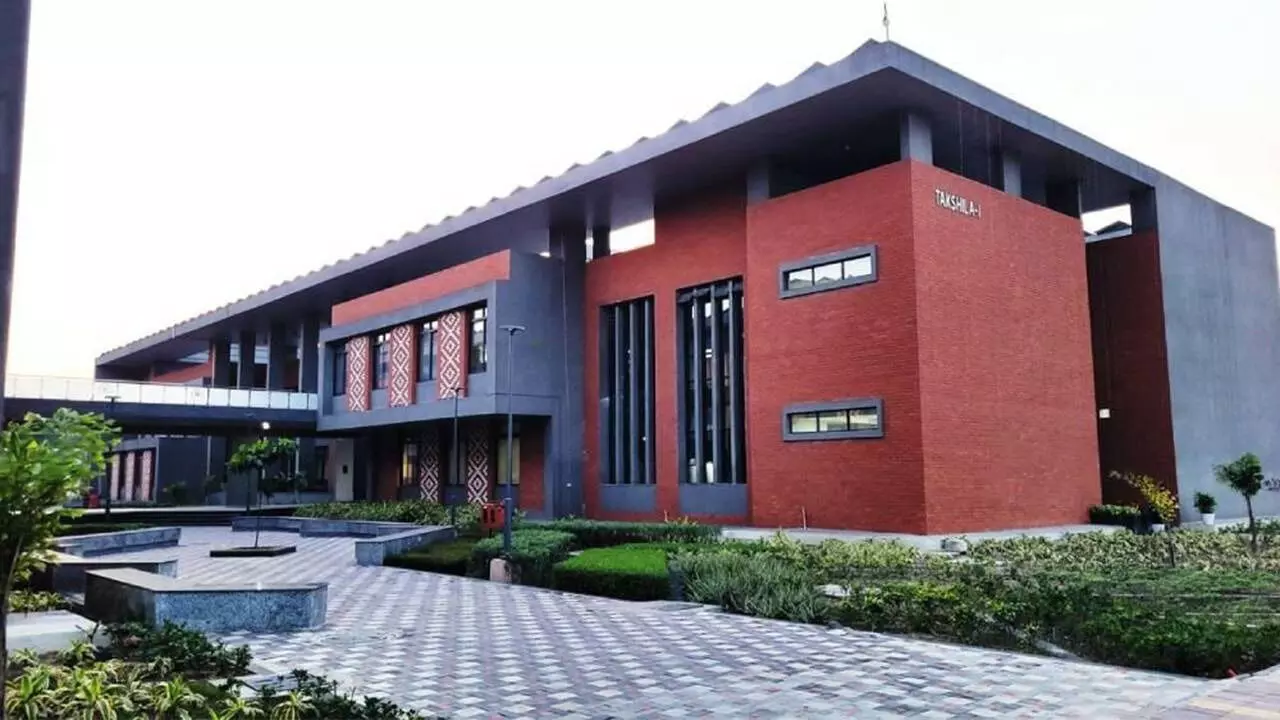 IIM Sambalpur ने बिजनेस एनालिटिक्स में पहला पूर्णकालिक एमबीए कार्यक्रम शुरू किया