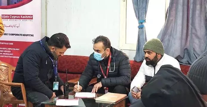 उजाला सिग्नस ने Srinagar हवाई अड्डे पर चिकित्सा शिविर का आयोजन किया