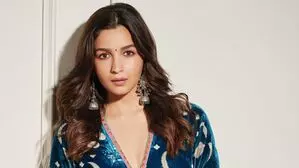 Alia Bhatt मातृत्व और काम के बीच संतुलन बनाते हुए पिकलबॉल खेलती हैं