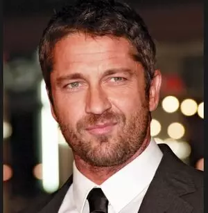 Gerard Butler ने कहा-‘300’ की शूटिंग के दौरान ‘हर दिन’ किसी को अस्पताल ले जाया जाता था