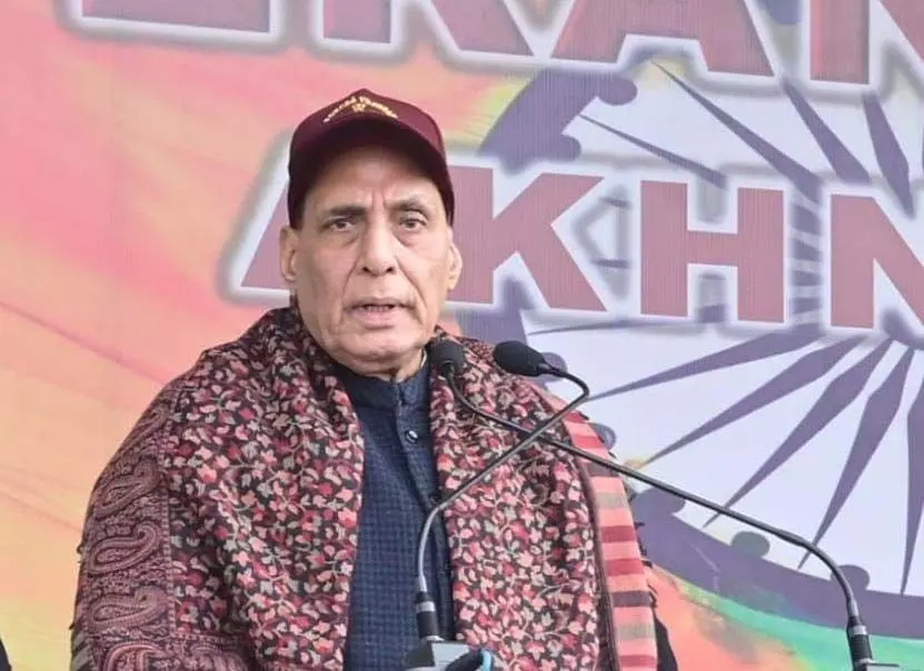 भाजपा सरकार दिल्ली-कश्मीर के साथ समान व्यवहार करती है: Rajnath