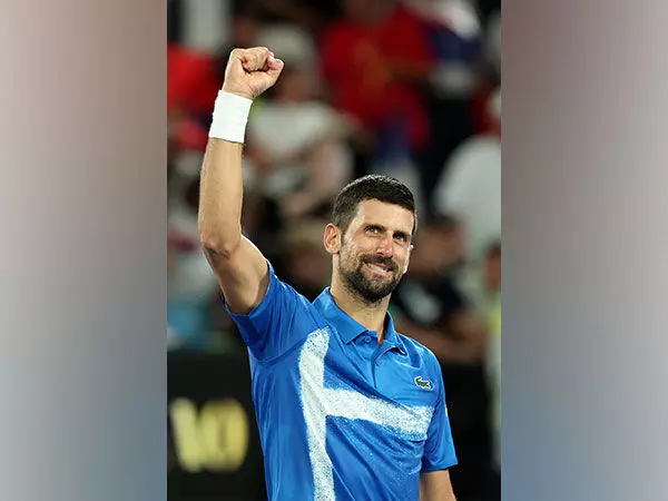 जोकोविच ने Australian Open में दूसरे डेब्यूटेंट को हराकर बढ़त हासिल की