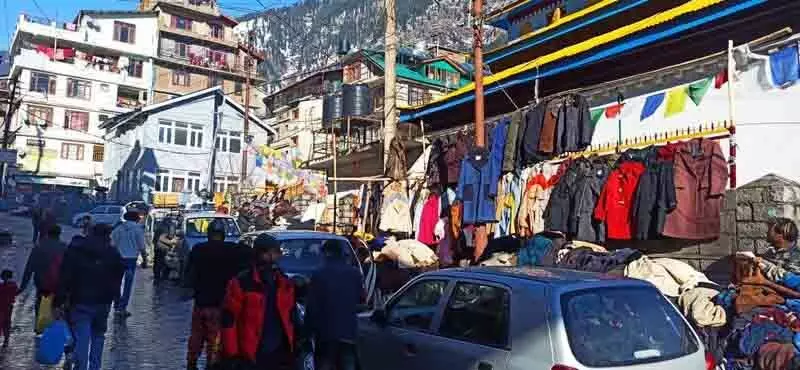 Gompa Road के निवासियों ने अतिक्रमण हटाने के लिए एमसी प्रमुख से लगाई गुहार