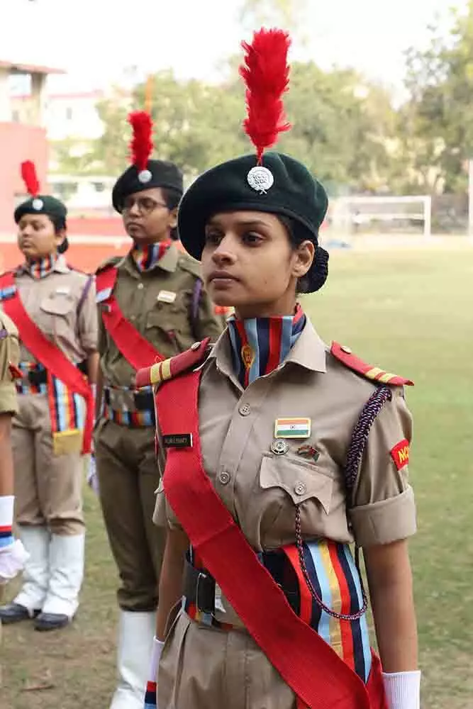 राज्यपाल ने NCC साइकिल रैली को हरी झंडी दिखाई